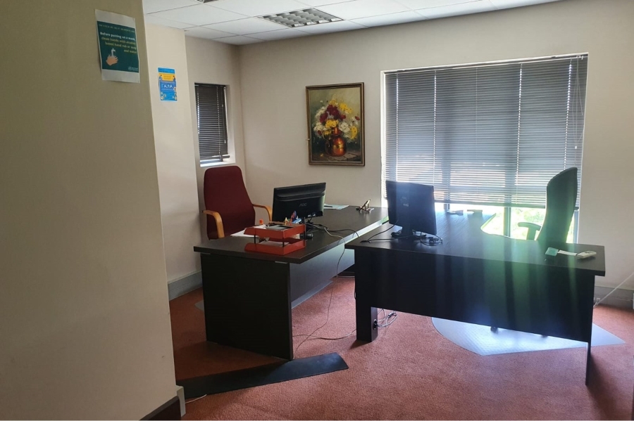 To Let commercial Property for Rent in Newton Park Eastern Cape